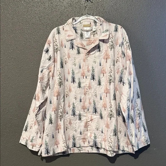 Pottery Barn Teen Winter Wonderland Flannel Pajama- Contemporary Christmas Tree